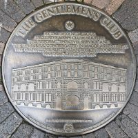 The Gentlemen's Club plaque, located on Macquarie Street in Sydney.
