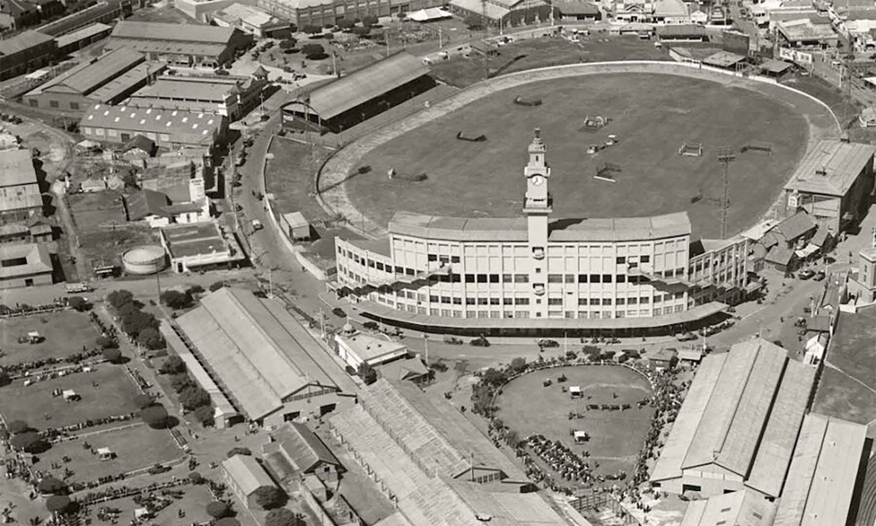 Sydney Showground, small rings, Easter 1936 [RAHS Adastra Collection]