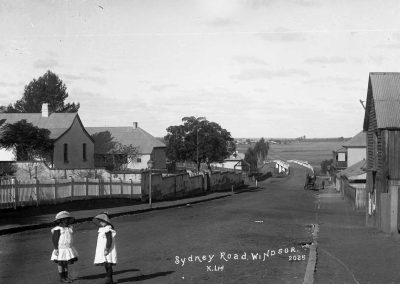RAHS Members: Images – Sydney Road Windsor c1905